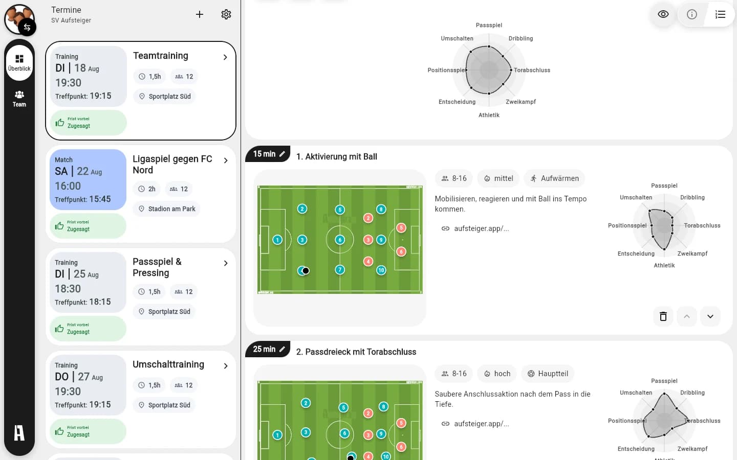 Fußball-Terminliste mit Trainings und Spielen neben einem geöffneten Trainingsplan